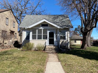 1189 Hawthorne Ave E, Saint Paul, MN 55106