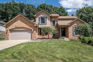635 Ten Point Dr, Rochester Hills, MI 48309
