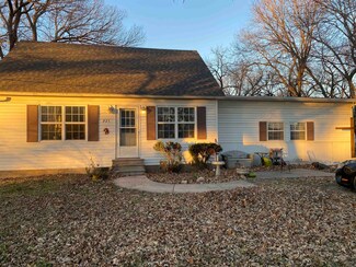 321 Hawkes St, Gypsum, KS 67448