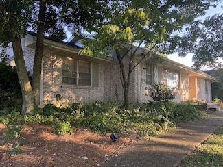 215 Moss Trail, Goodlettsville, TN 37072