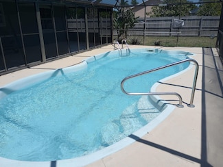 2061 SE Mandrake Cir, Port Saint Lucie, FL 34952