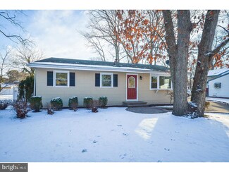 327 Timberline Dr, Mount Laurel, NJ 08054
