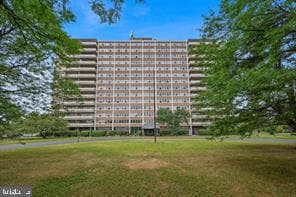 314 Barclay Towers, Cherry Hill Township, NJ 08034