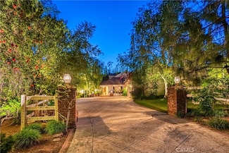 19 Dapplegray Rd, Bell Canyon, CA 91307