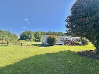 1646 Wells Rd, Summerton, SC 29148