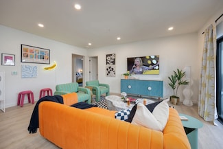 635 7th Ave S Unit 305, Nashville, TN 37203
