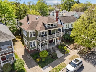 71 Savoy St, Providence, RI 02906