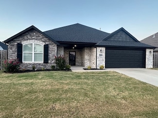 4370 W Barhem Dr, Fayetteville, AR 72704