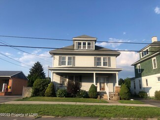 132 E 8th St, Wyoming, PA 18644