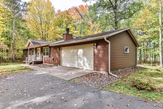 11016 Verla Dr, Woodruff, WI 54568