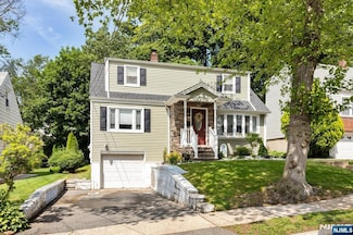 39 Division Ave, Hasbrouck Heights, NJ 07604