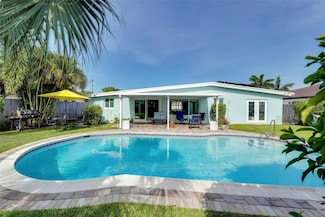 17 SE 9th Ave, Deerfield Beach, FL 33441