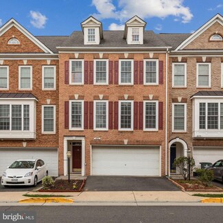 4674 Carisbrooke Ln, Fairfax, VA 22030