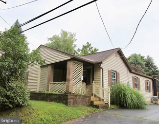 2502 Circleville Rd, State College, PA 16803