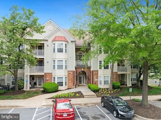 18705 Sparkling Water Dr Unit 202, Germantown, MD 20874