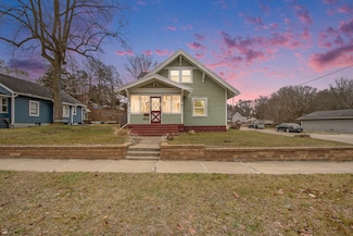 658 N Jefferson St, Ionia, MI 48846