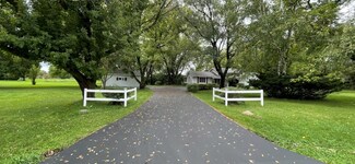 1409 Parry Ln, Hartland, WI 53029