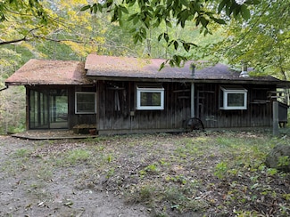 369 65th St, South Haven, MI 49090