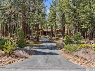 805 Yellow Pine Rd, Reno, NV 89511