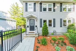 18 Field Rd Unit 2, Arlington, MA 02476