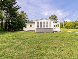 70622 48th Ave, Watervliet, MI 49098