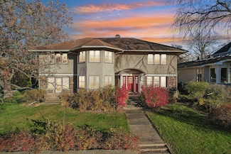 930 River Rd, Wisconsin Dells, WI 53965