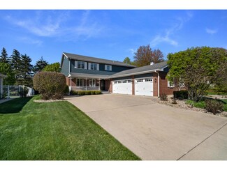 10700 Churchill Dr, Orland Park, IL 60467