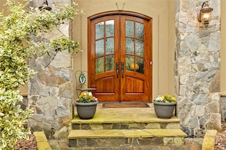 19040 Mary Ardrey Cir, Cornelius, NC 28031
