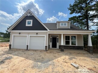 25 Kingwood Ct, Lillington, NC 27546