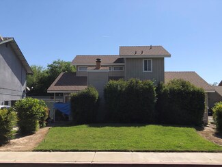 1030 S Edison St, Visalia, CA 93292