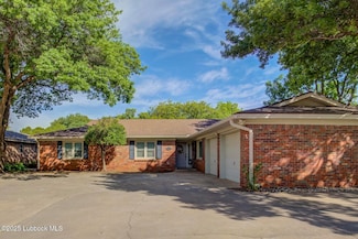 7902 Knoxville Ave, Lubbock, TX 79423