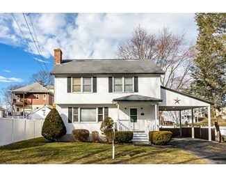 141 Sylvester St, Lawrence, MA 01843