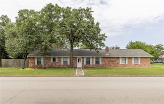 8000 Raintree Dr, College Station, TX 77845