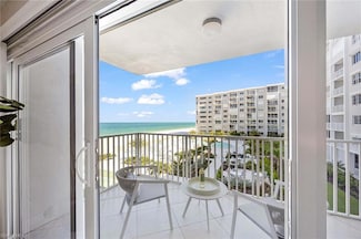 3443 Gulf Shore Blvd N Unit 314, Naples, FL 34103