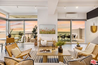 4 Quarterdeck St Unit 301, Marina Del Rey, CA 90292