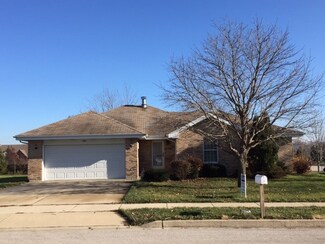 225 S Rathje Rd, Peotone, IL 60468