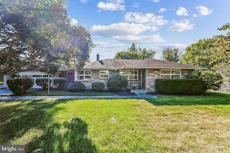 221 S Maple Ave, Purcellville, VA 20132