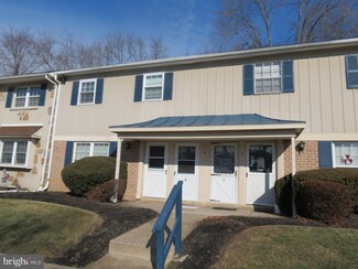 5 Shannon Dr, North Wales, PA 19454