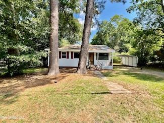 201 N Jadek Dr NE, Magee, MS 39111
