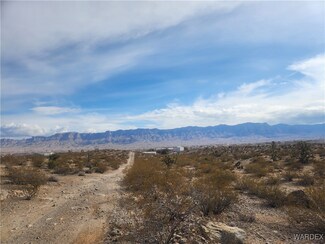 1040 Phantom Creek Ln, Meadview, AZ 86444