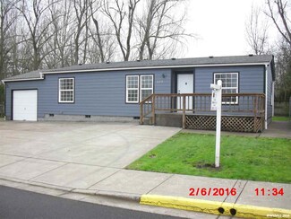 647 Riley Way, Harrisburg, OR 97446