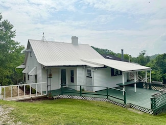 223 Vinegar Hill Rd, Fairmont, WV 26554