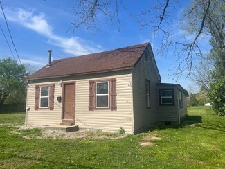 809 N Darrell St, Mountain Grove, MO 65711