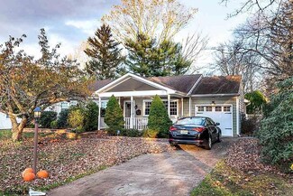 16 Violet Ln, Somers Point, NJ 08244