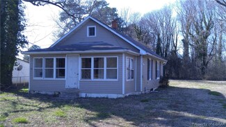 782 Johns Neck Rd, Weems, VA 22576