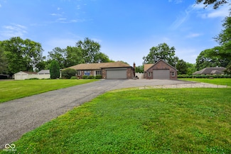 3707 E Wilson Dr, Mooresville, IN 46158