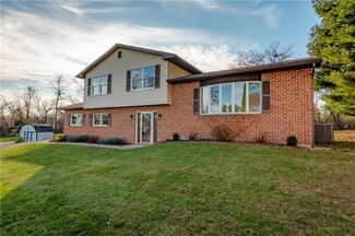 4020 Danberry Dr, Easton, PA 18045