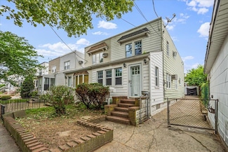 3337 204th St, Bayside, NY 11361