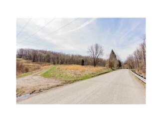 144 Smithfield Highhouse Rd, Smithfield, PA 15478