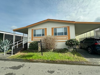 73 Sunshine Way, Eureka, CA 95503